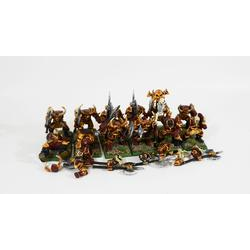 Warriors of Chaos: Chaos Warriors with Halberds (12st, Plast, Metall)