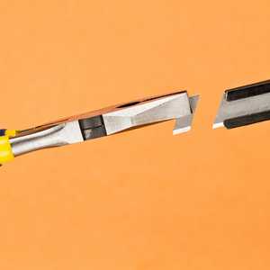 Flat nose serrated combination pliers 125mm