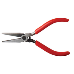 Flat nose plier