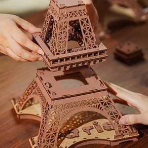 Rolife: Night of the Eiffel Tower
