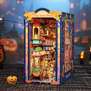 Book Nook: Plaza de los Muertos