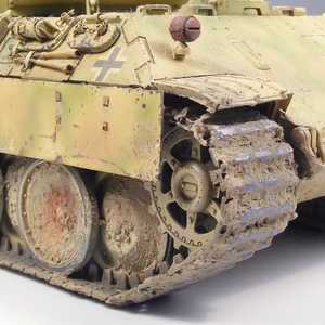 Vallejo Weathering FX: Industrial Thick Mud (40ml)
