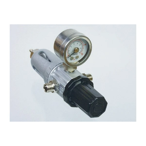 SPARMAX Trykregulator m/ manometer 1/8" x 1/8
